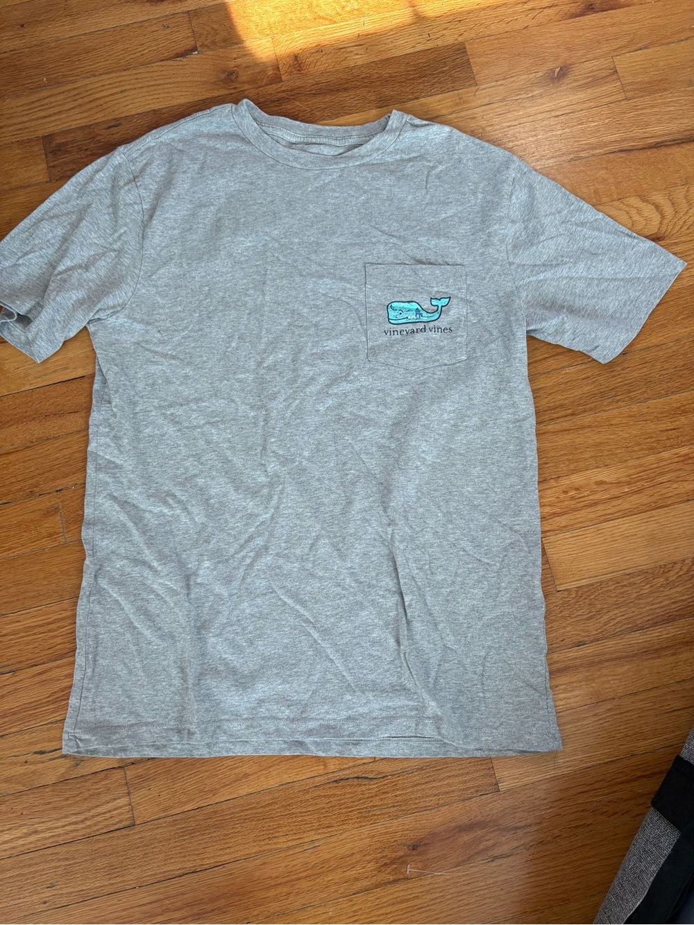 Vineyard Vines Heather Gray Short Sleeve Pocket Tee with Teal Whale